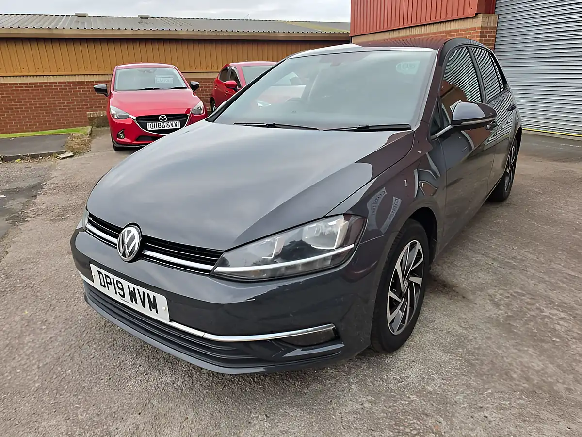 Used 2019 Volkswagen Golf Match Grey - Interior and Exterior details 12