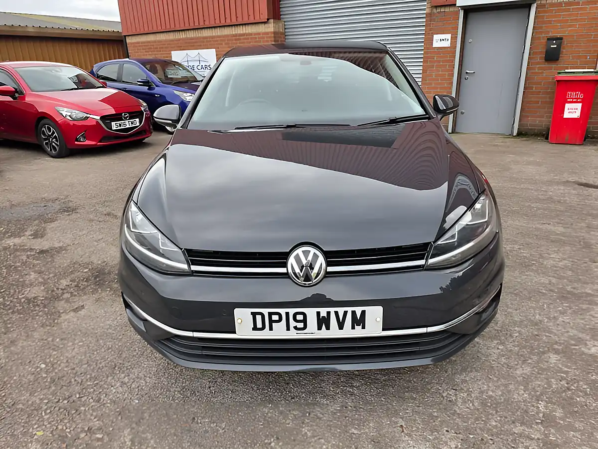 Used 2019 Volkswagen Golf Match Grey - Interior and Exterior details 2