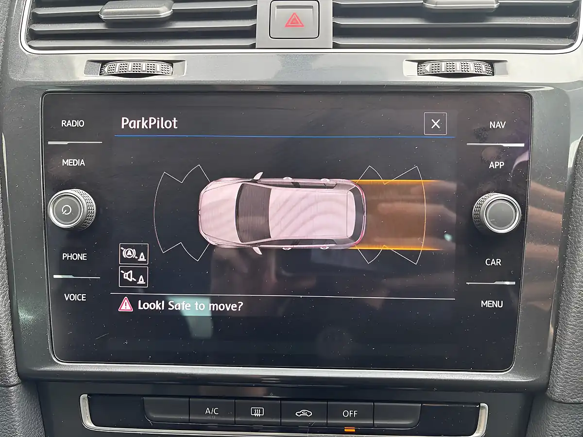 Used 2019 Volkswagen Golf Match Grey - Interior and Exterior details 14