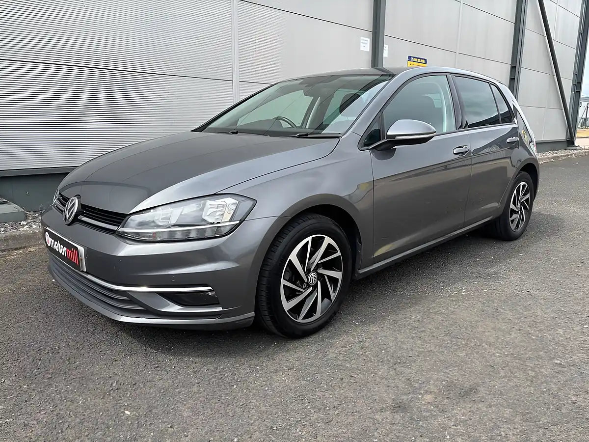 Used 2019 Volkswagen Golf Match Grey - Interior and Exterior details 7