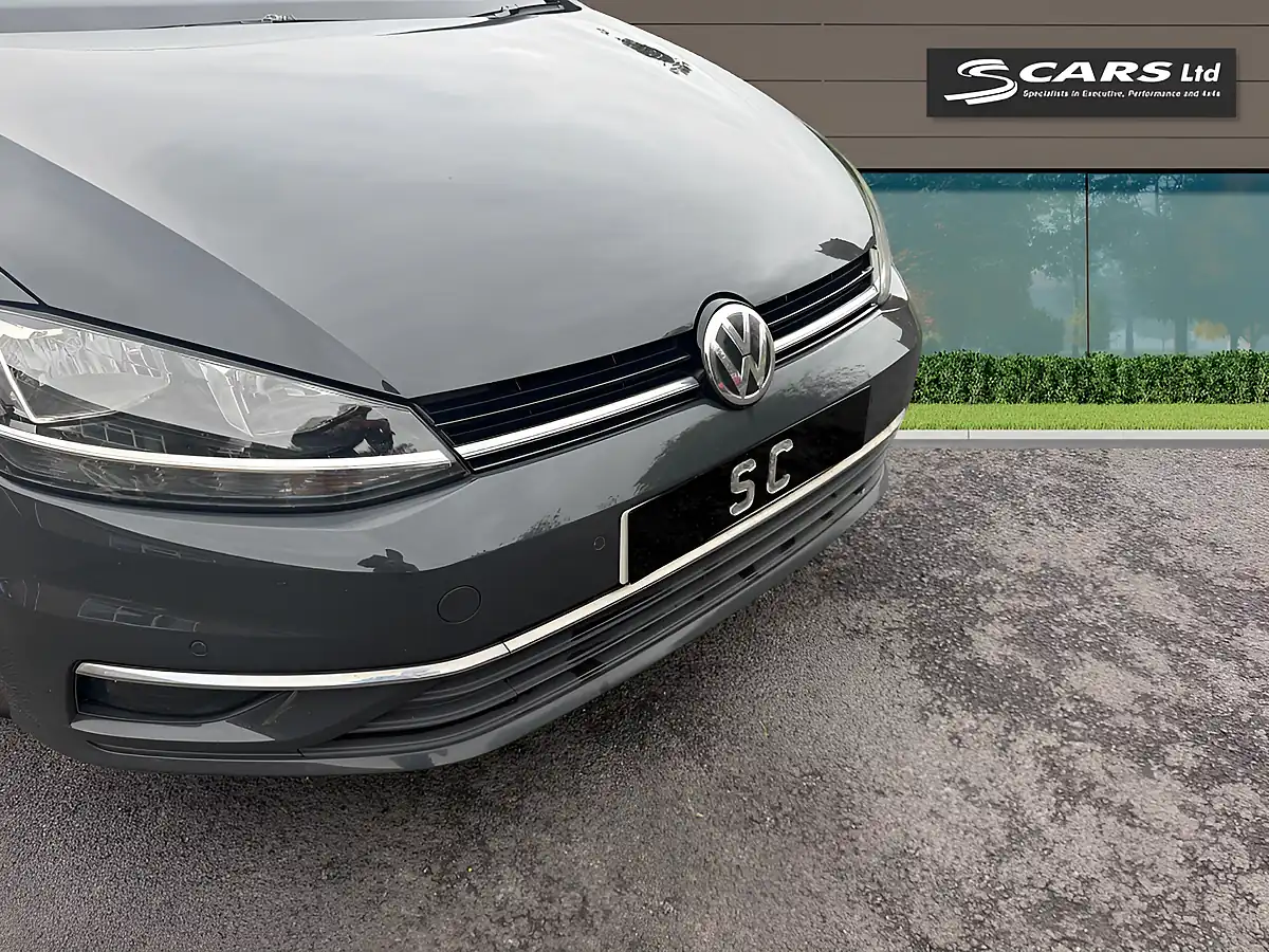 Used 2019 Volkswagen Golf Match Grey - Interior and Exterior details 7