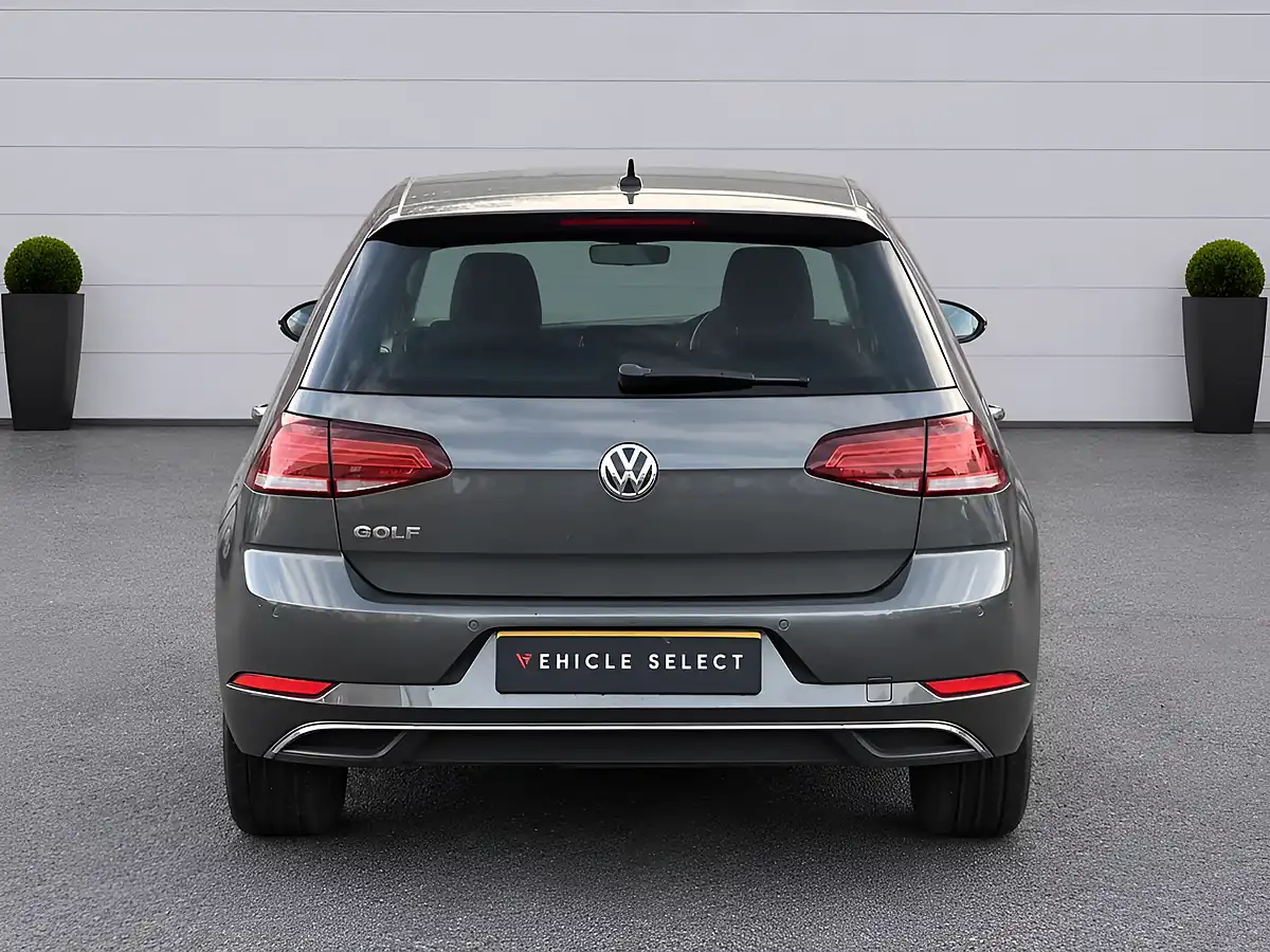 Used 2019 Volkswagen Golf Match Grey - Interior and Exterior details 10
