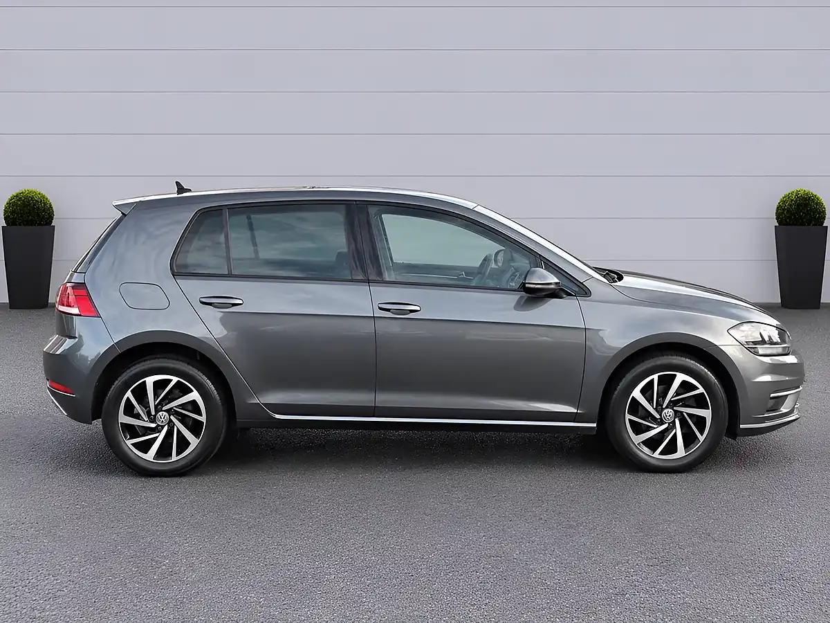 Used 2019 Volkswagen Golf Match Grey - Interior and Exterior details 11