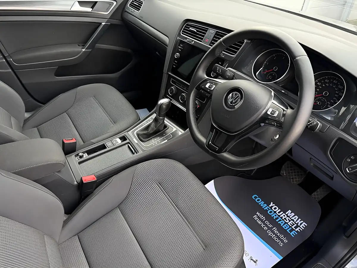 Used 2019 Volkswagen Golf Match Grey - Interior and Exterior details 12