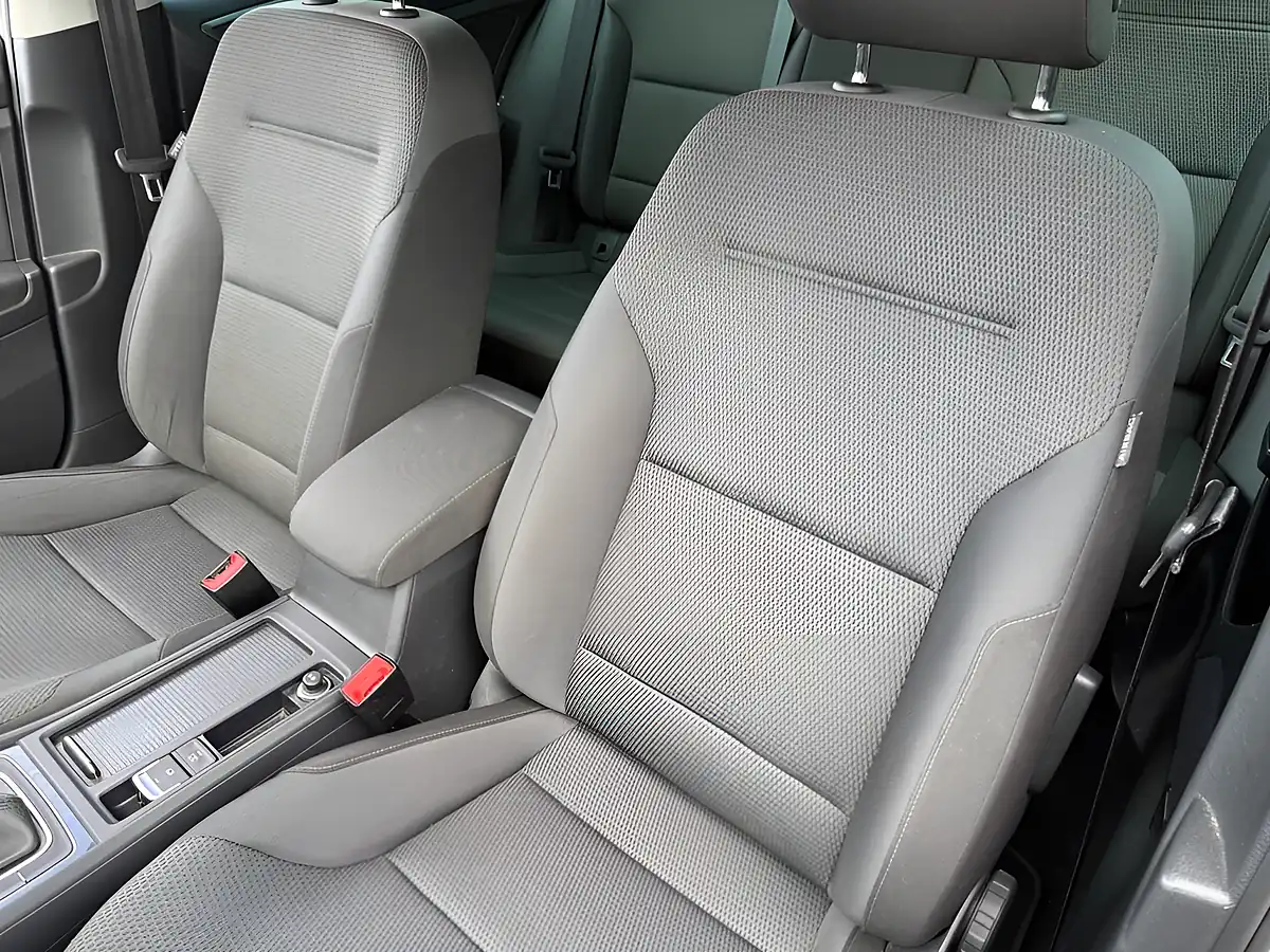Used 2019 Volkswagen Golf Match Grey - Interior and Exterior details 14