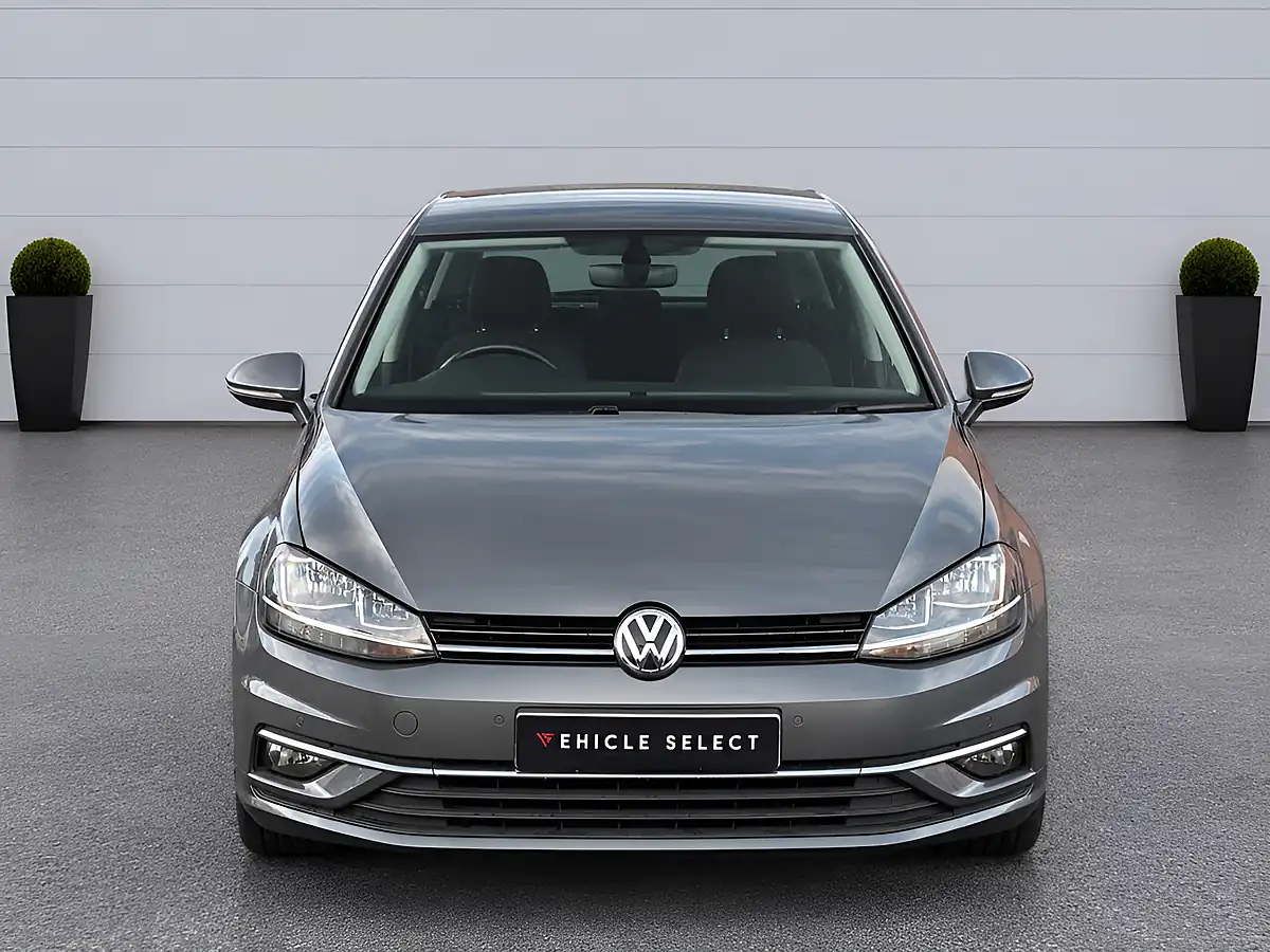 Used 2019 Volkswagen Golf Match Grey - Interior and Exterior details 6