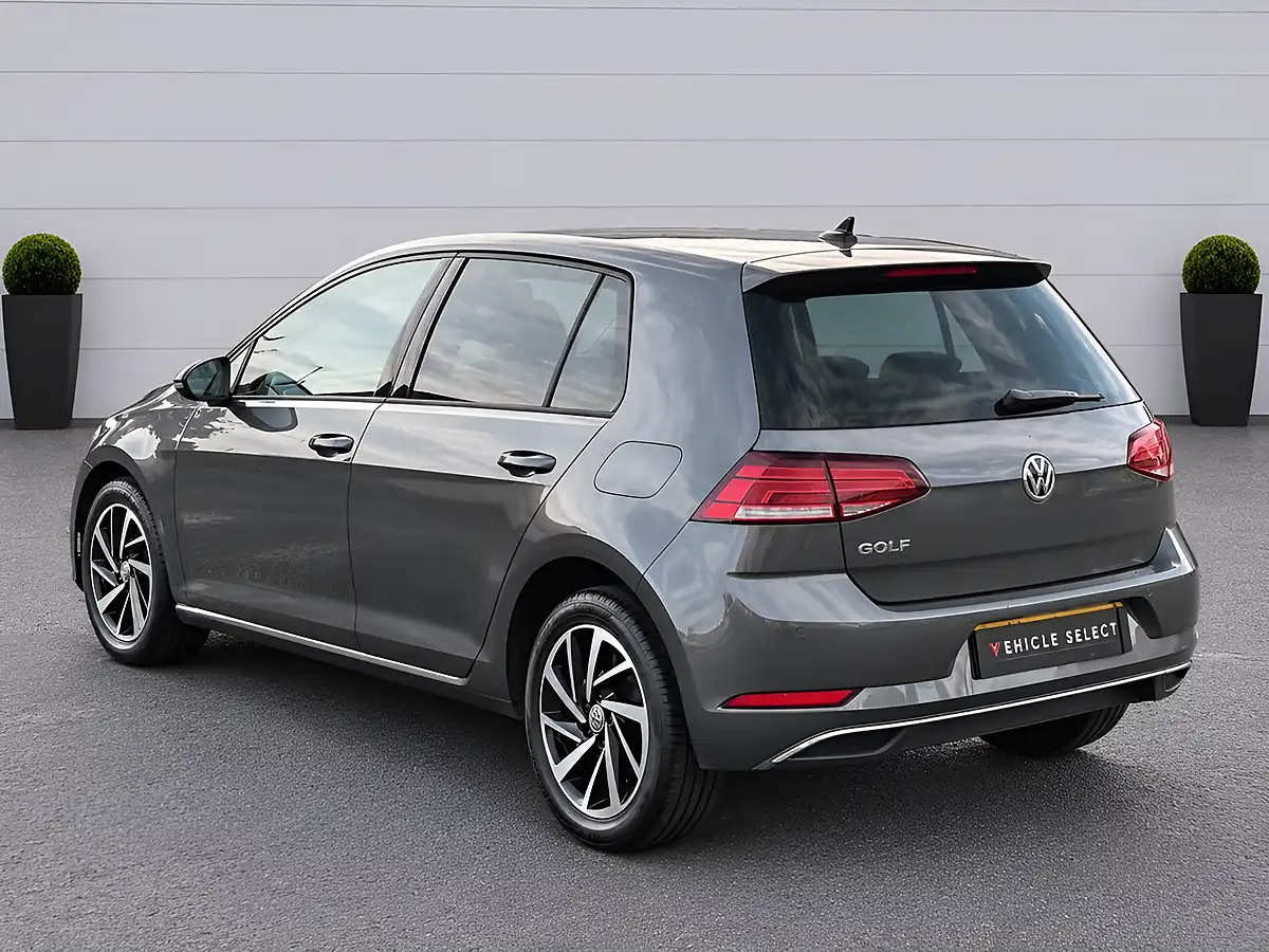 Used 2019 Volkswagen Golf Match Grey - Interior and Exterior details 9
