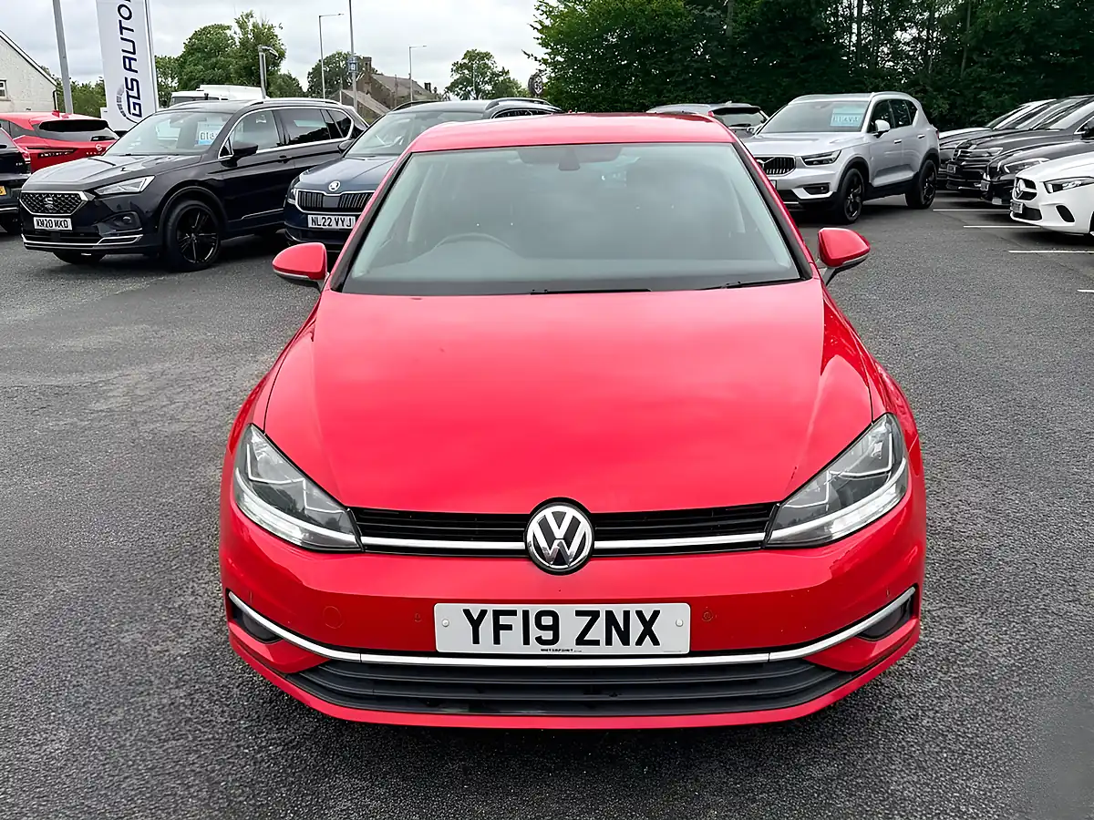 Used 2019 Volkswagen Golf Match Red - Interior and Exterior details 6