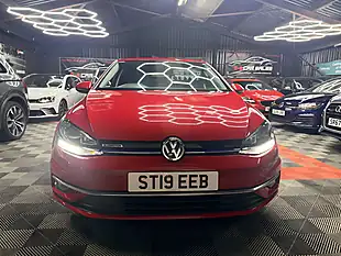 Used 2019 Volkswagen Golf Match Red - Interior and Exterior details 10