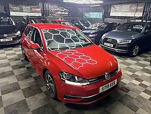 Used 2019 Volkswagen Golf Match Red - Interior and Exterior details 13