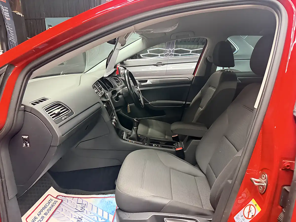 Used 2019 Volkswagen Golf Match Red - Interior and Exterior details 16