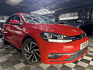 Used 2019 Volkswagen Golf Match Red - Interior and Exterior details 2