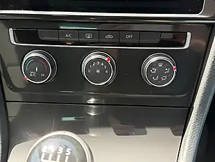 Used 2019 Volkswagen Golf Match Red - Interior and Exterior details 12