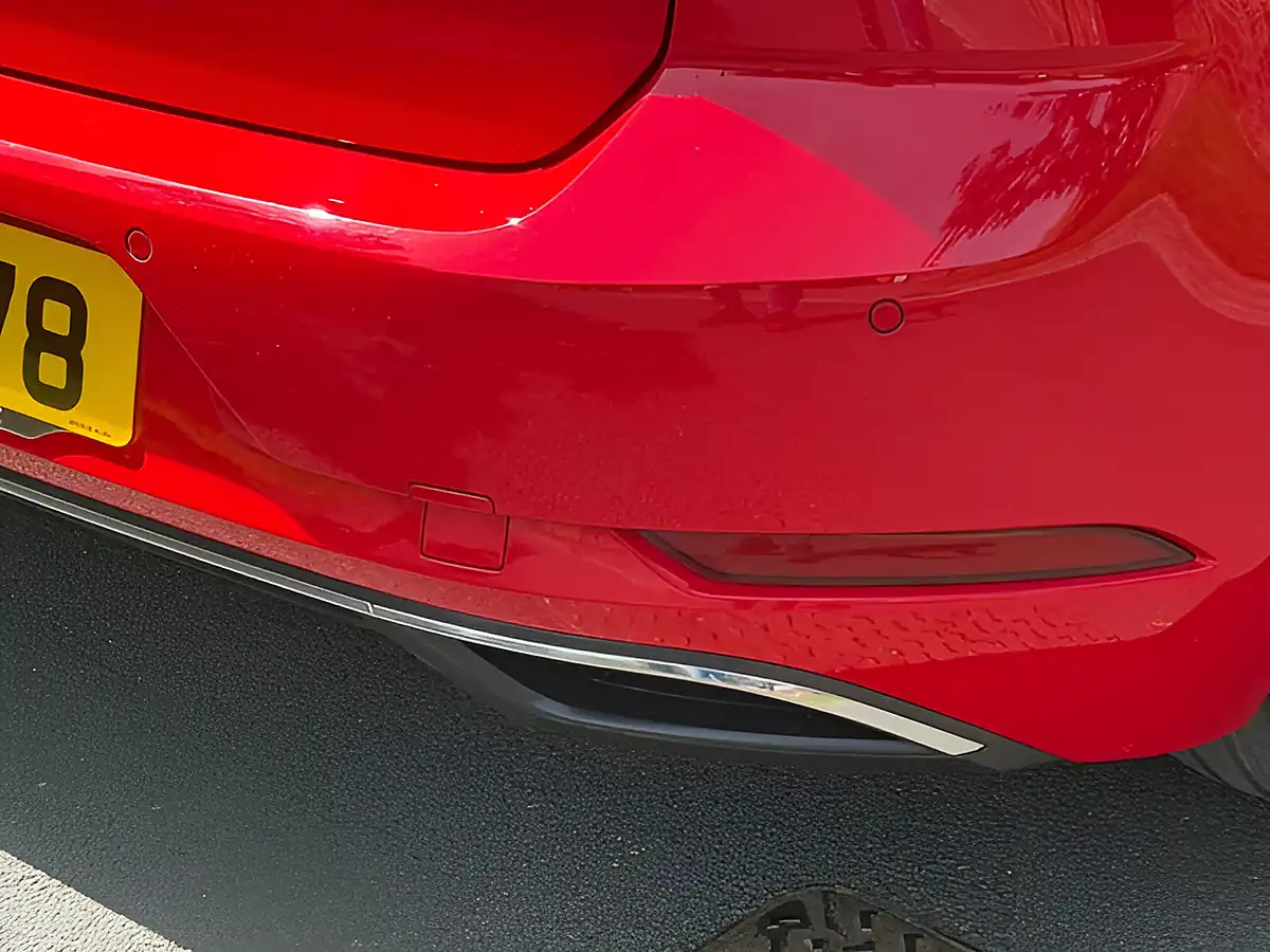 Used 2019 Volkswagen Golf Match Red - Interior and Exterior details 19