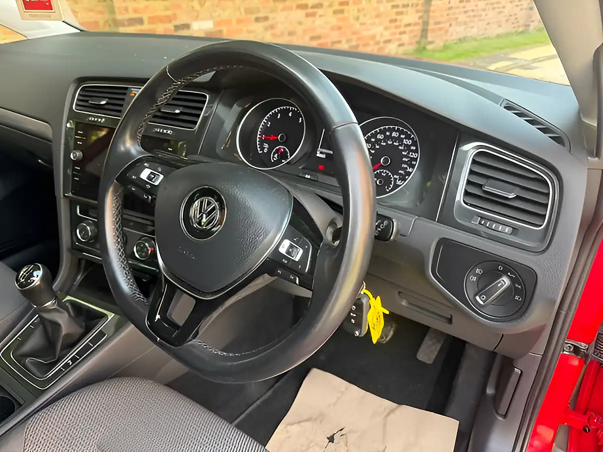 Used 2019 Volkswagen Golf Match Red - Interior and Exterior details 7