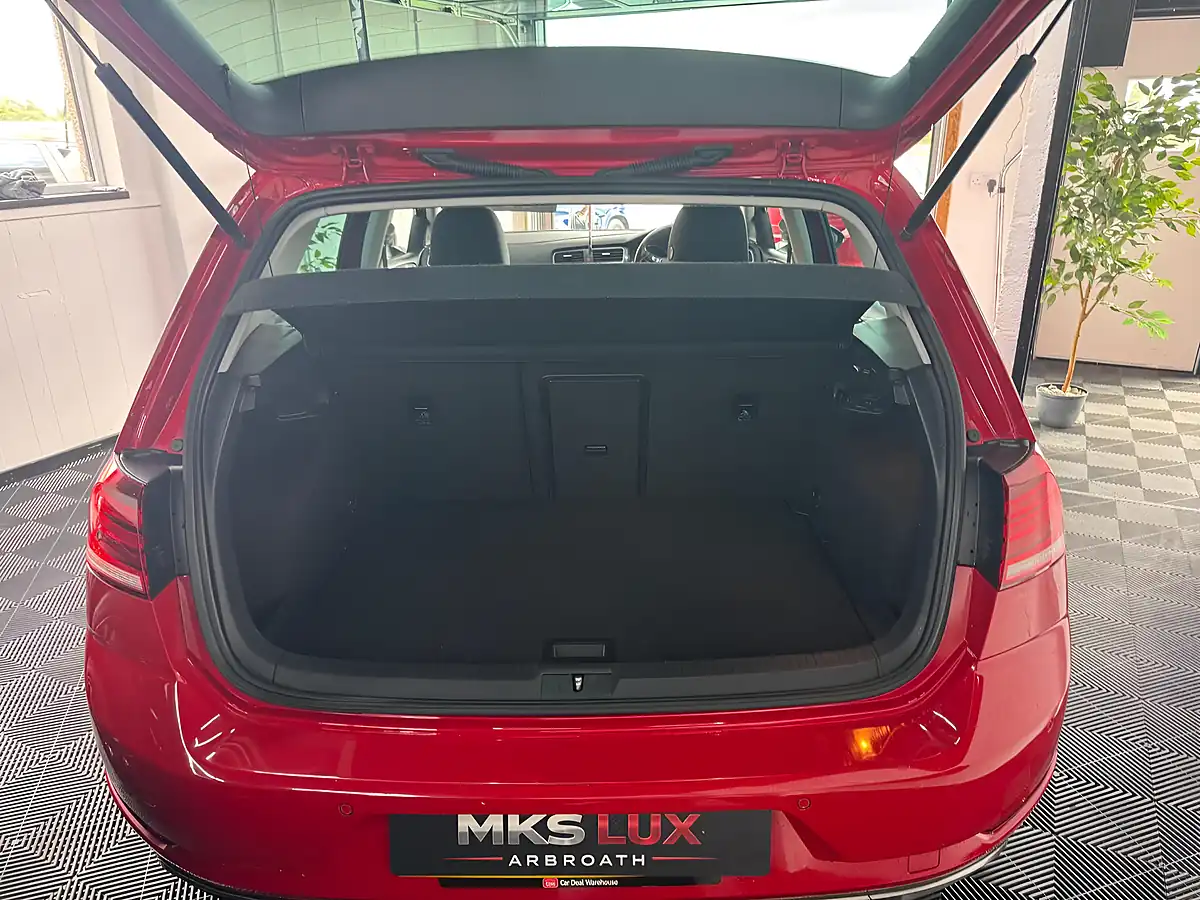 Used 2019 Volkswagen Golf Match Red - Interior and Exterior details 14