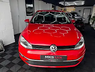 Used 2019 Volkswagen Golf Match Red - Interior and Exterior details 5