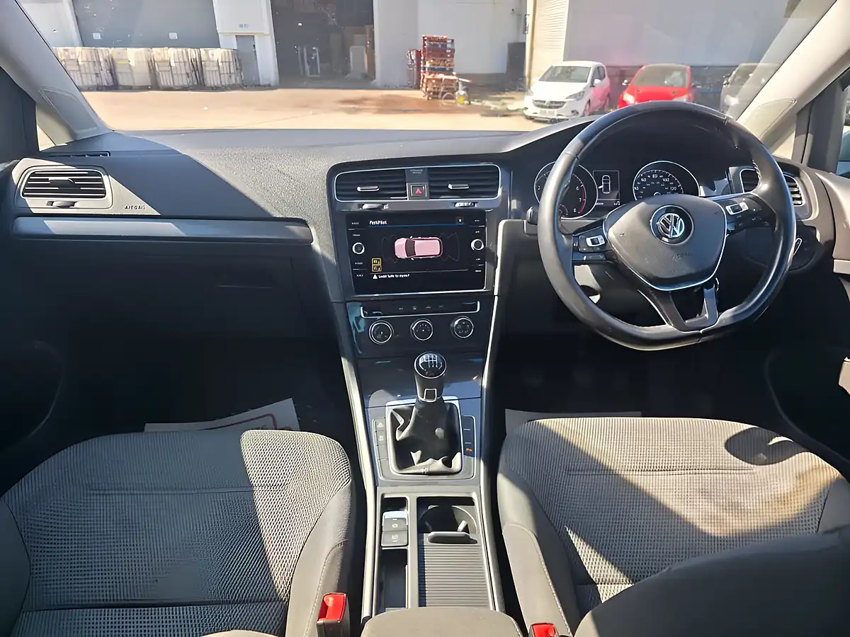 Used 2019 Volkswagen Golf Match Silver - Interior and Exterior details 5