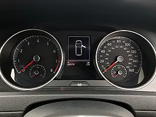 Used 2019 Volkswagen Golf Match Silver - Interior and Exterior details 18