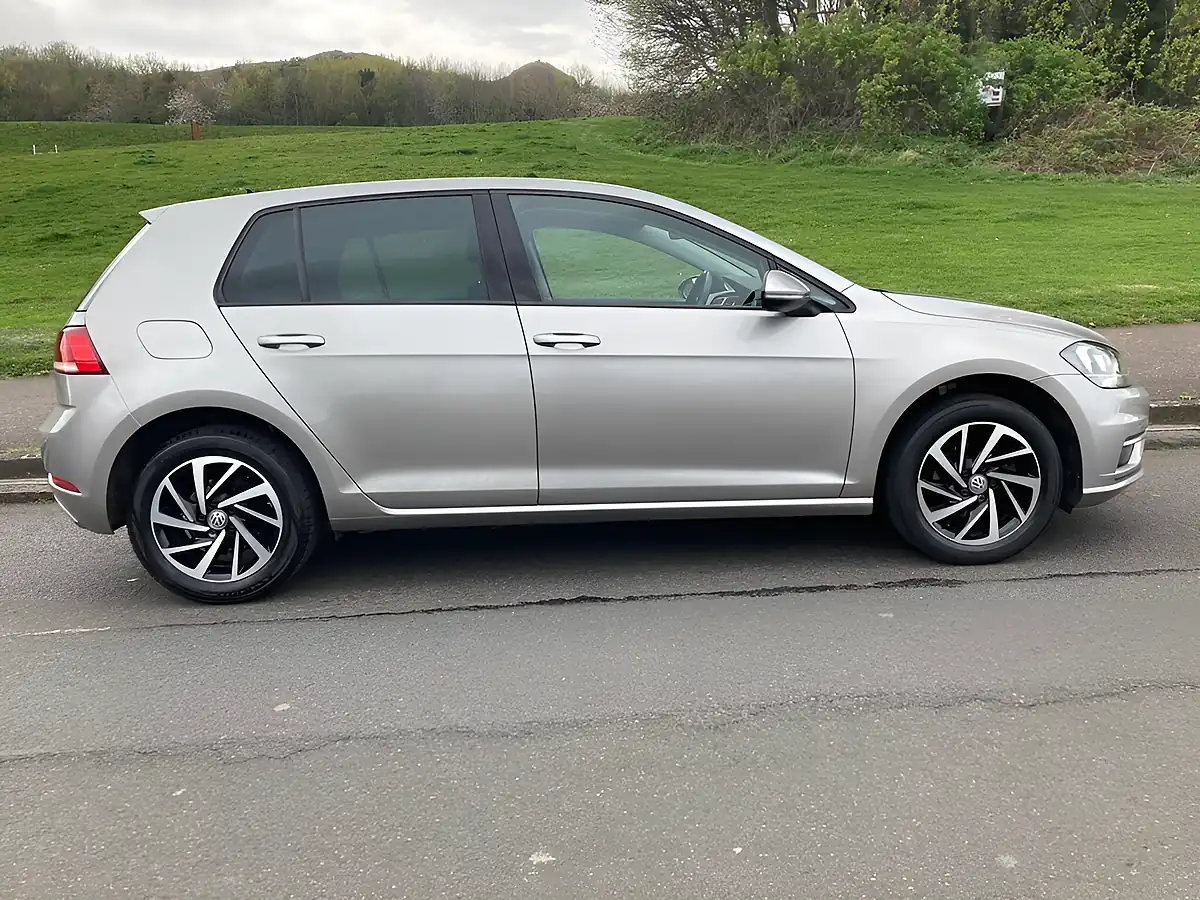 Used 2019 Volkswagen Golf Match Silver - Interior and Exterior details 2