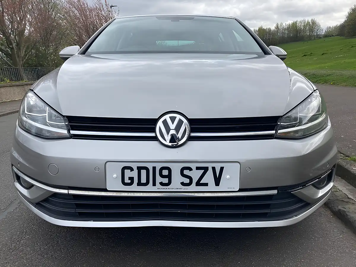 Used 2019 Volkswagen Golf Match Silver - Interior and Exterior details 8