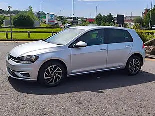 Used 2019 Volkswagen Golf Match Silver - Interior and Exterior details 11