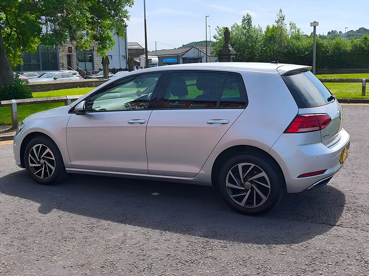 Used 2019 Volkswagen Golf Match Silver - Interior and Exterior details 14