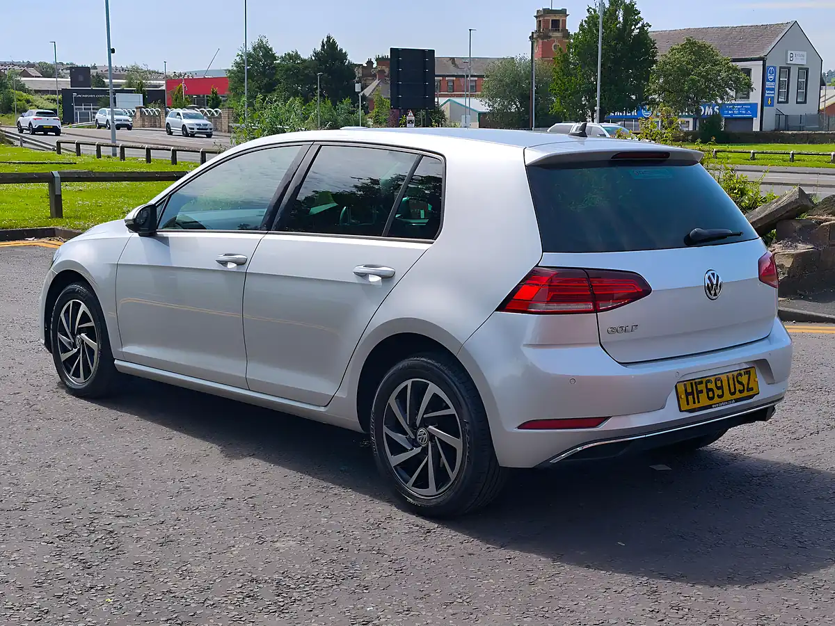 Used 2019 Volkswagen Golf Match Silver - Interior and Exterior details 17
