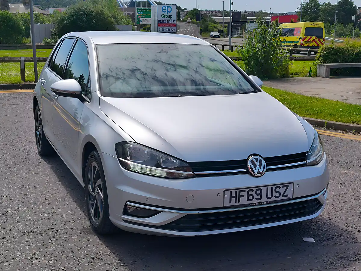 Used 2019 Volkswagen Golf Match Silver - Interior and Exterior details 5