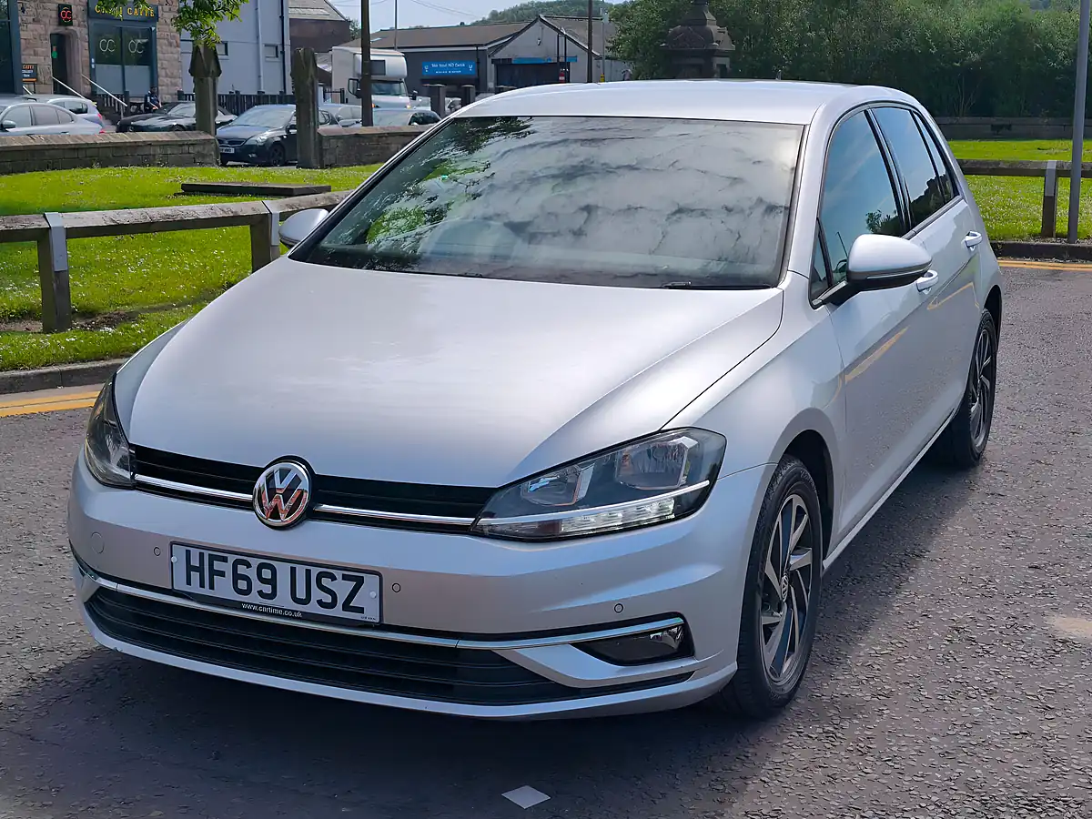 Used 2019 Volkswagen Golf Match Silver - Interior and Exterior details 7
