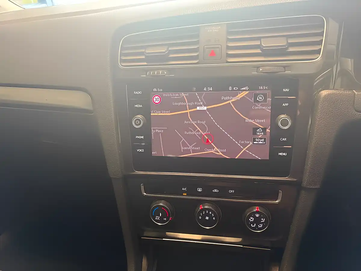 Used 2019 Volkswagen Golf Match Silver - Interior and Exterior details 17