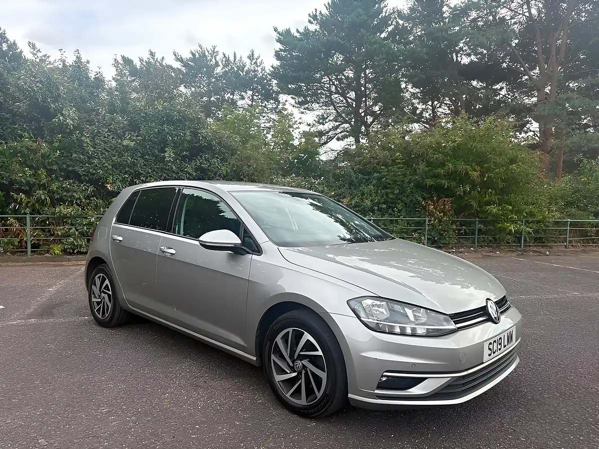 Used 2019 Volkswagen Golf Match Silver - Interior and Exterior details 3