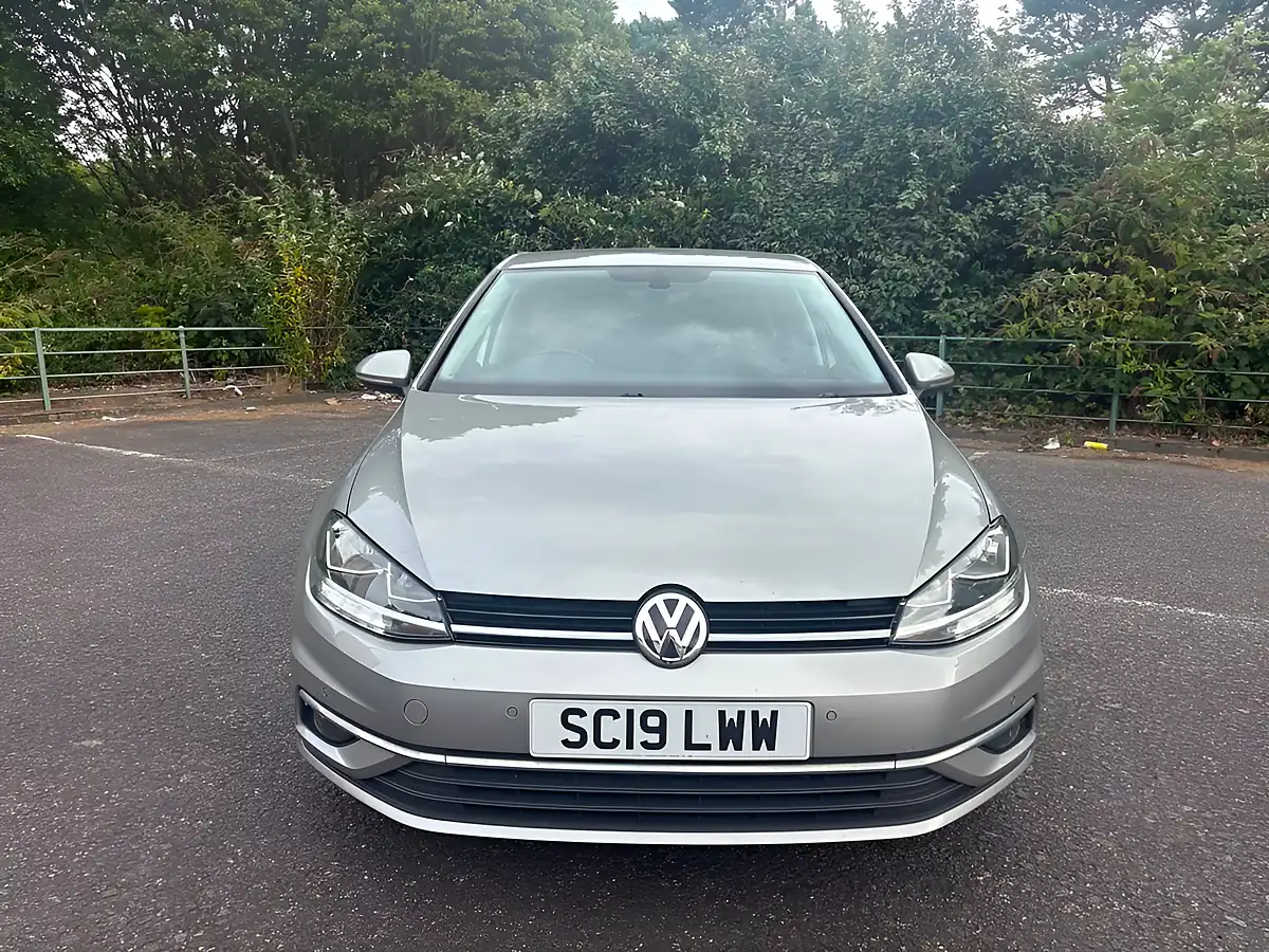 Used 2019 Volkswagen Golf Match Silver - Interior and Exterior details 6
