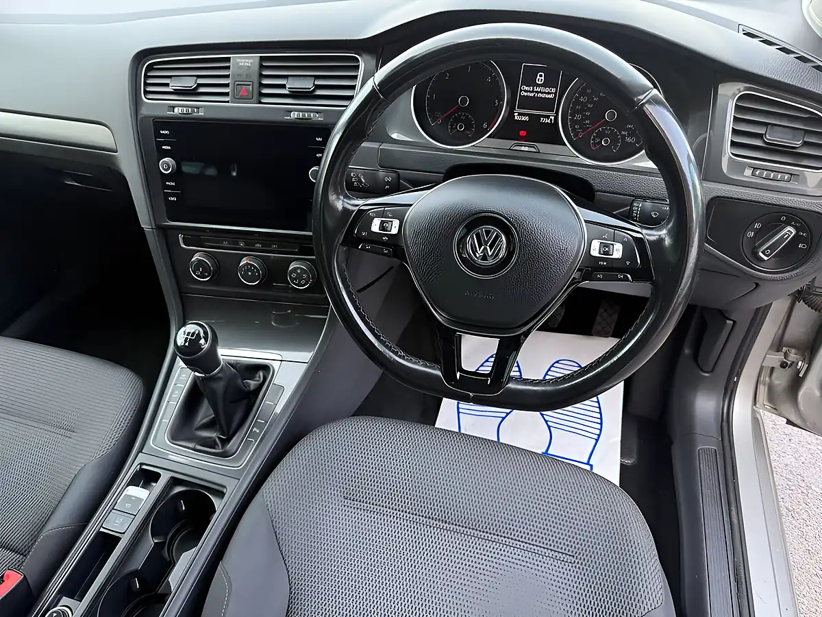 Used 2019 Volkswagen Golf Match Silver - Interior and Exterior details 14