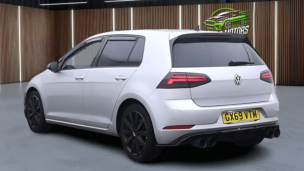 Used 2019 Volkswagen Golf Match Silver - Interior and Exterior details 10