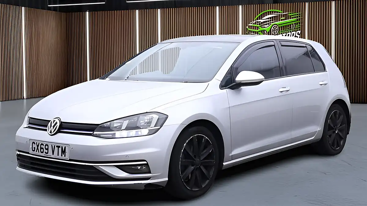 Used 2019 Volkswagen Golf Match Silver - Interior and Exterior details 2