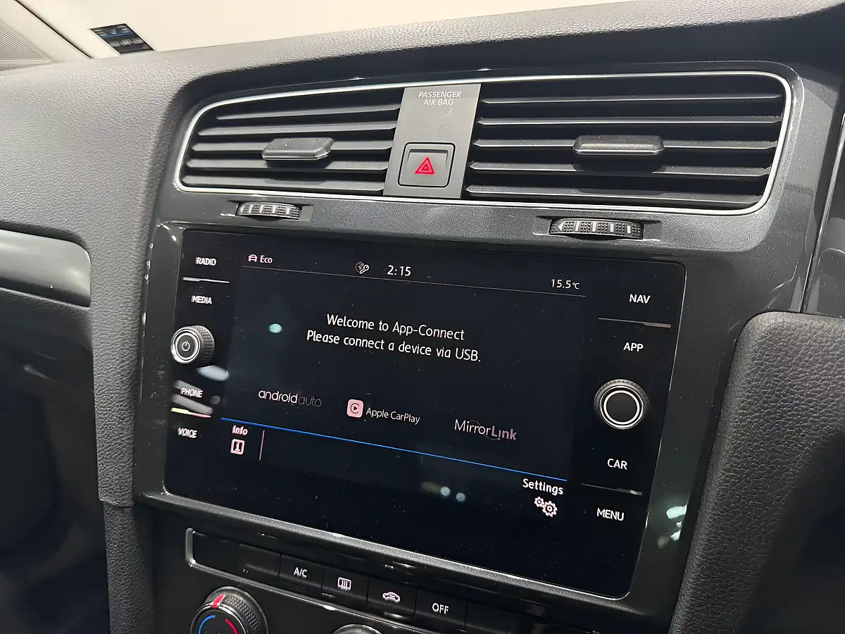 Used 2019 Volkswagen Golf Match Silver - Interior and Exterior details 15