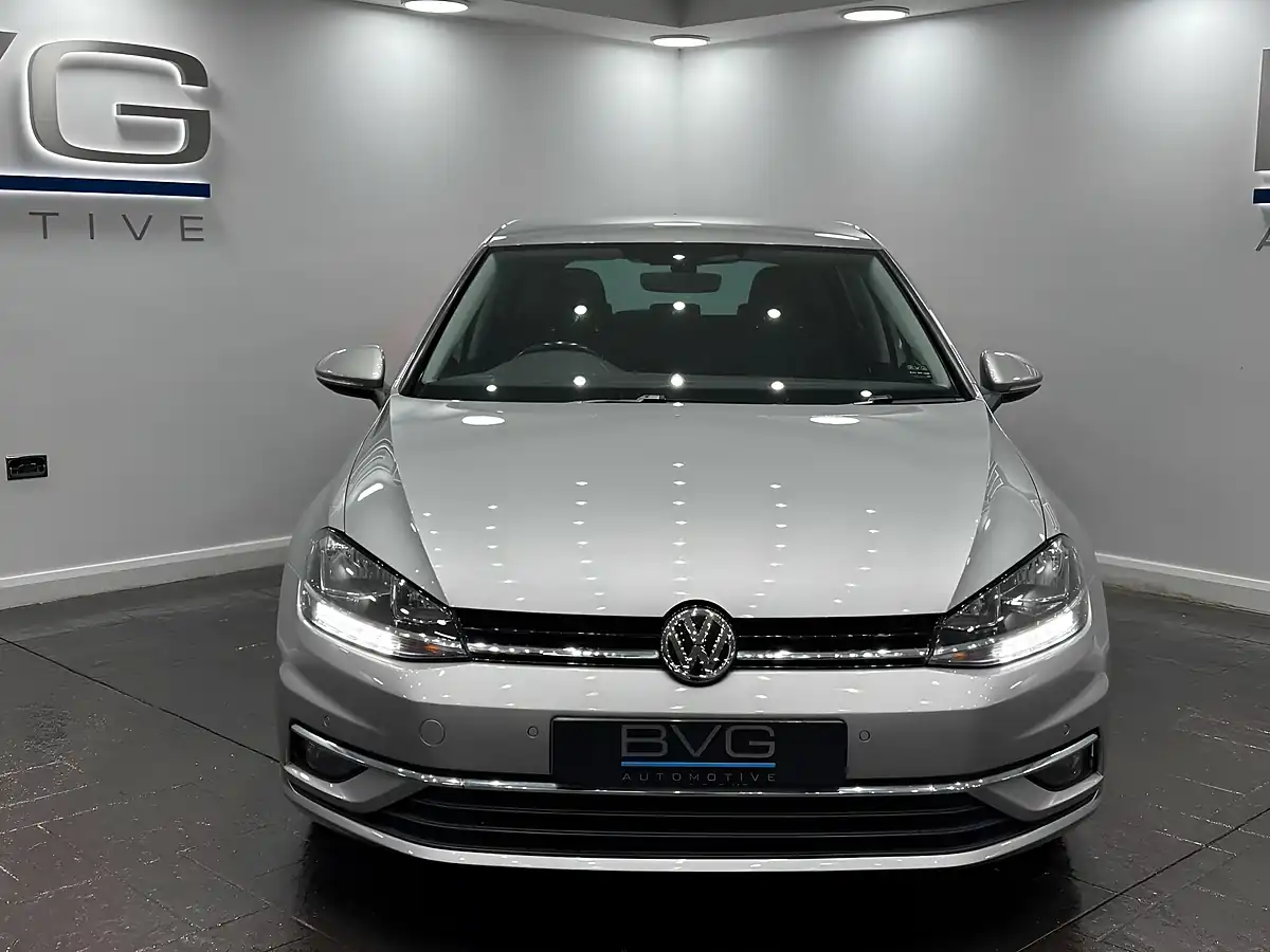Used 2019 Volkswagen Golf Match Silver - Interior and Exterior details 4
