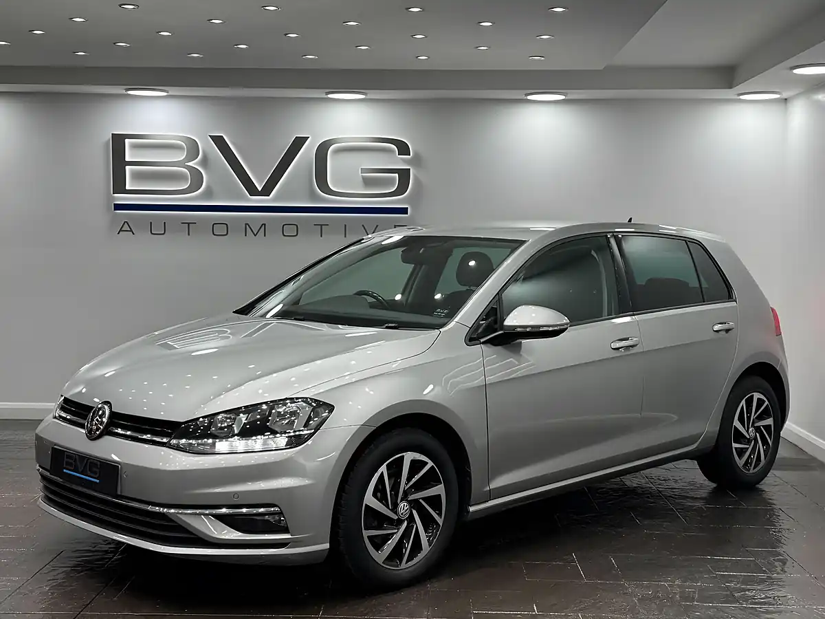 Used 2019 Volkswagen Golf Match Silver - Interior and Exterior details 5