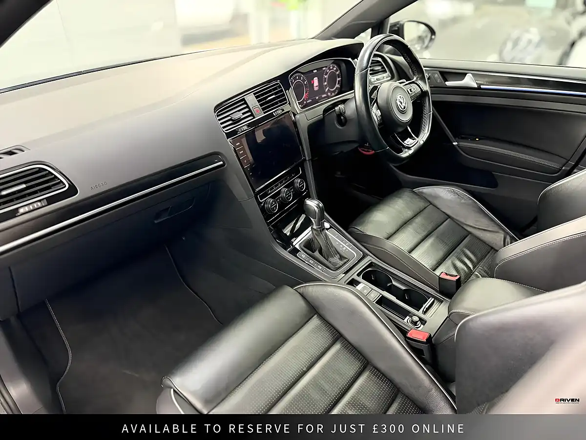 Used 2019 Volkswagen Golf R Black - Interior and Exterior details 15
