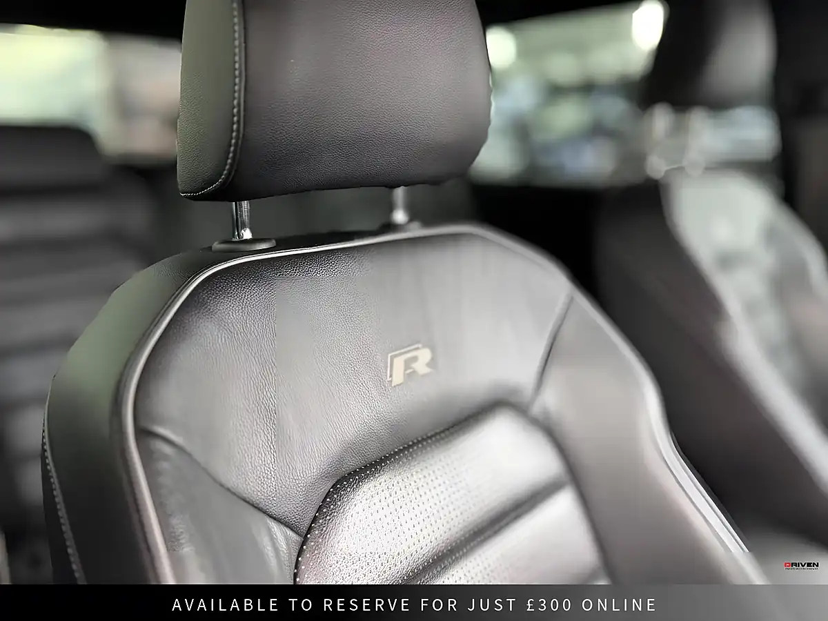 Used 2019 Volkswagen Golf R Black - Interior and Exterior details 17