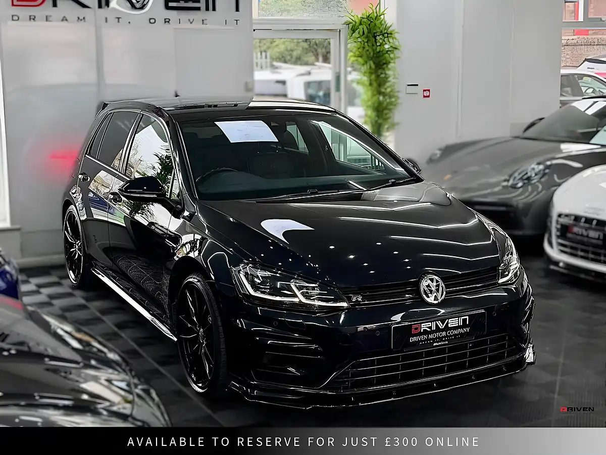 Used 2019 Volkswagen Golf R Black - Interior and Exterior details 7