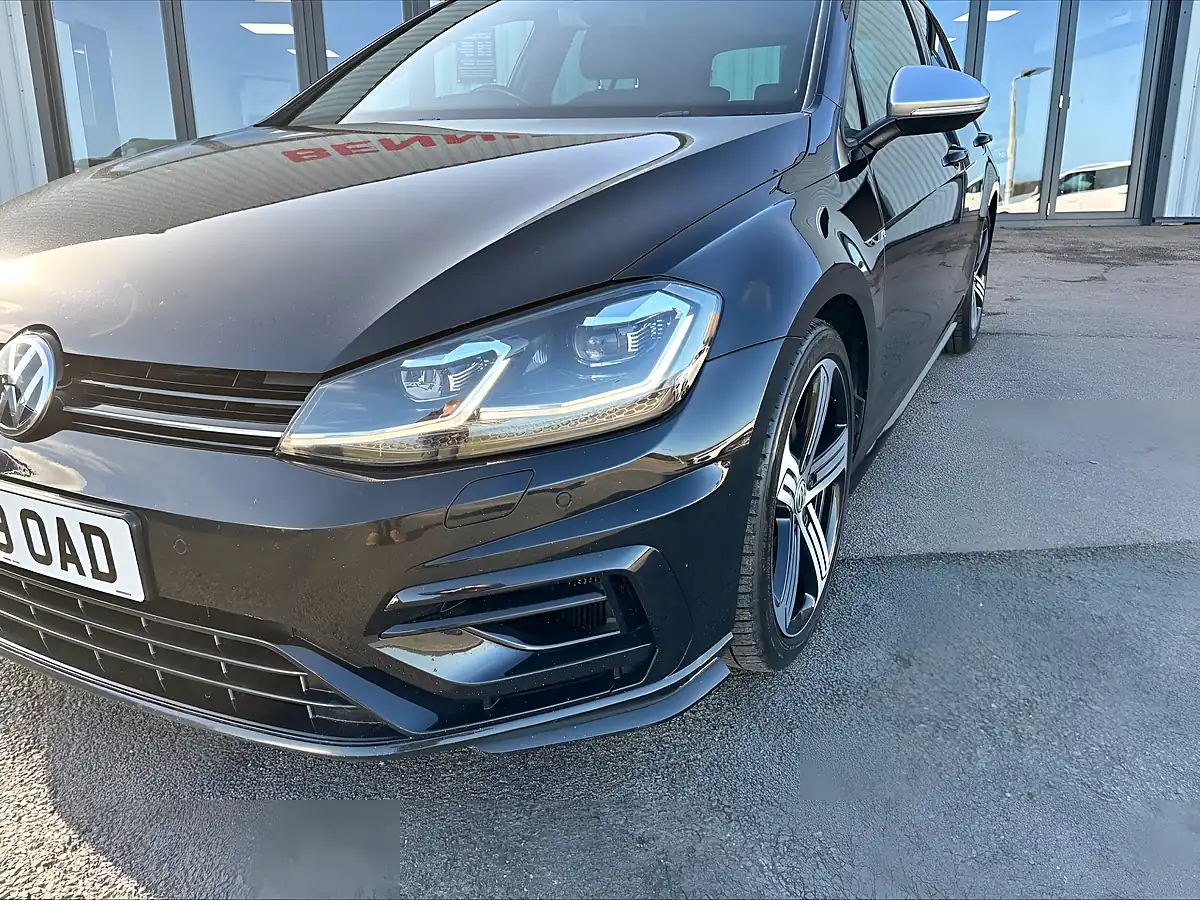 Used 2019 Volkswagen Golf R Black - Interior and Exterior details 11