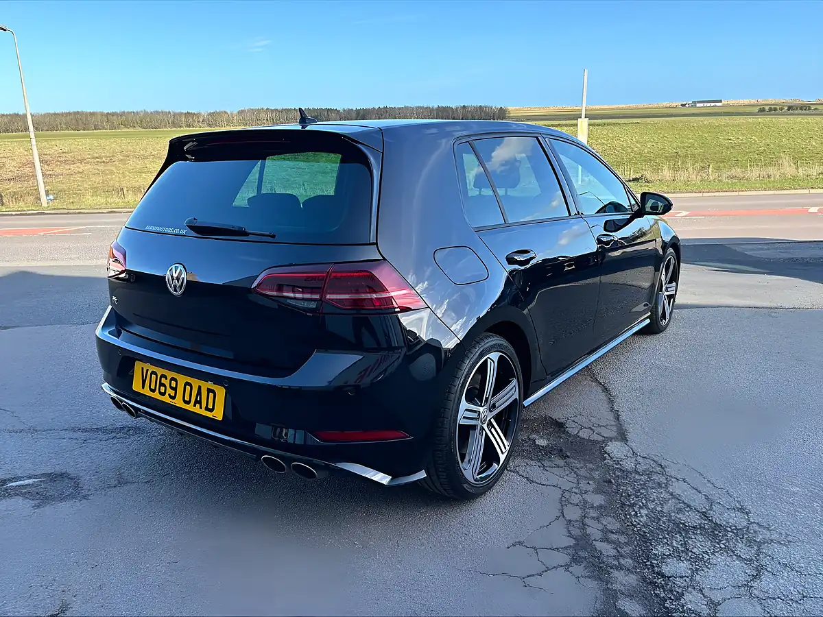 Used 2019 Volkswagen Golf R Black - Interior and Exterior details 4