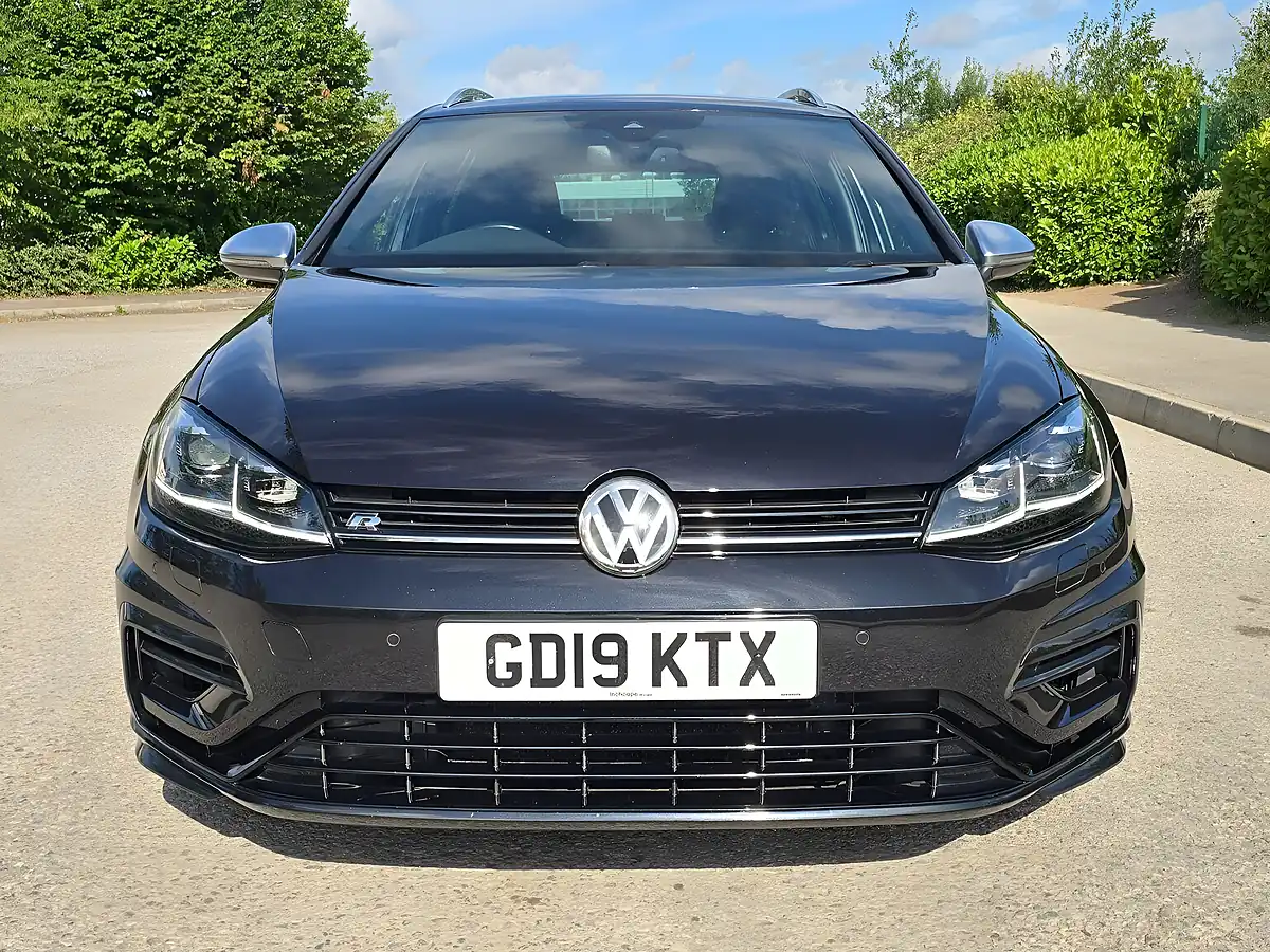 Used 2019 Volkswagen Golf R Black - Interior and Exterior details 10