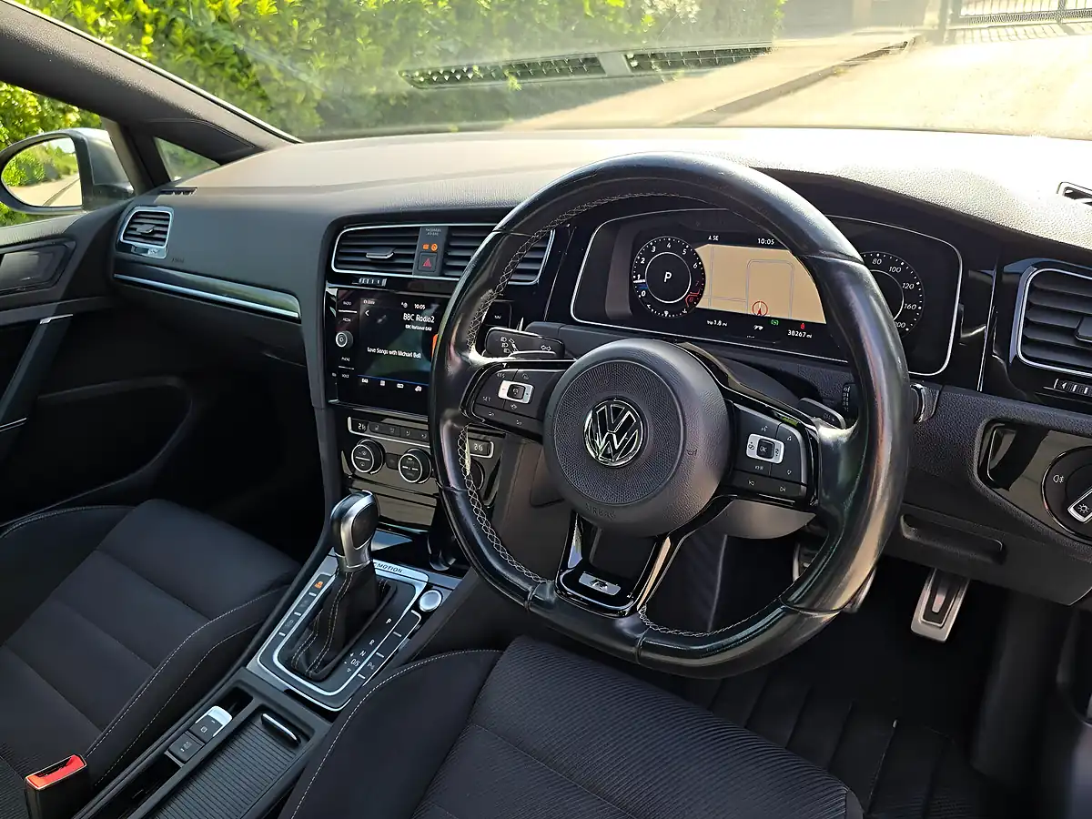 Used 2019 Volkswagen Golf R Black - Interior and Exterior details 5