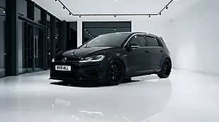 Used 2019 Volkswagen Golf R Black - Interior and Exterior details 4
