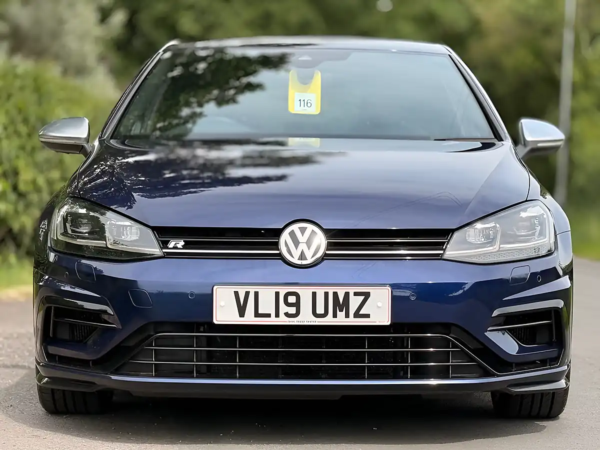 Used 2019 Volkswagen Golf R Blue - Interior and Exterior details 3