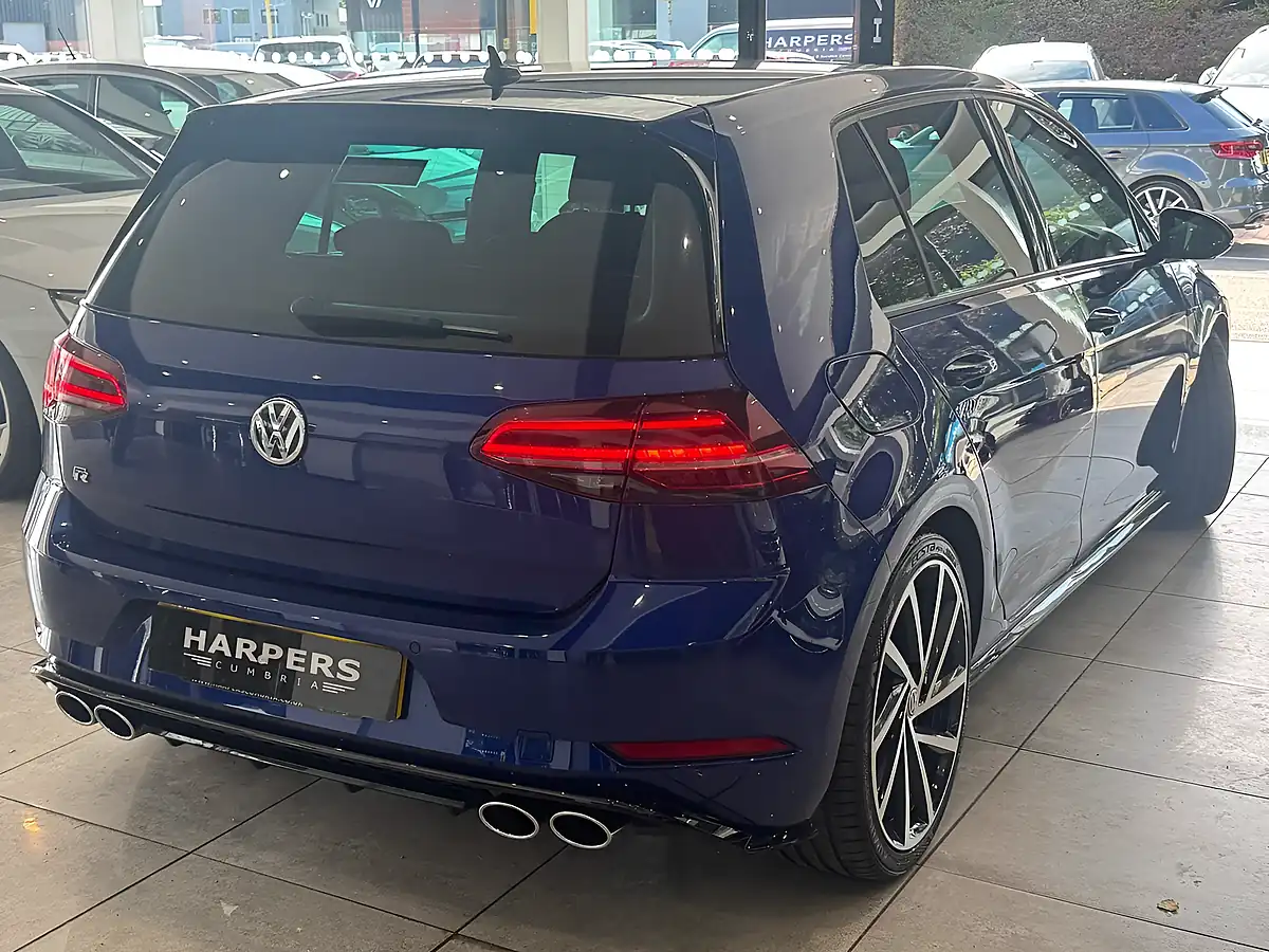 Used 2019 Volkswagen Golf R Blue - Interior and Exterior details 2