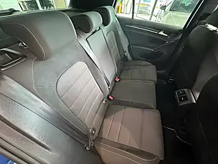 Used 2019 Volkswagen Golf R Blue - Interior and Exterior details 8